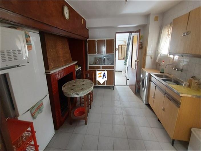 Image No.6-3 Bed House for sale