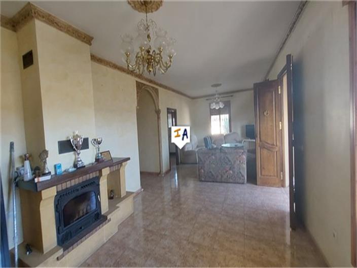 Image No.8-4 Bed House for sale