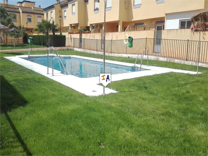 Image No.17-3 Bed House for sale