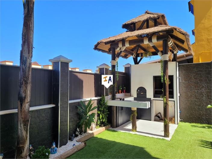 Image No.4-3 Bed House for sale