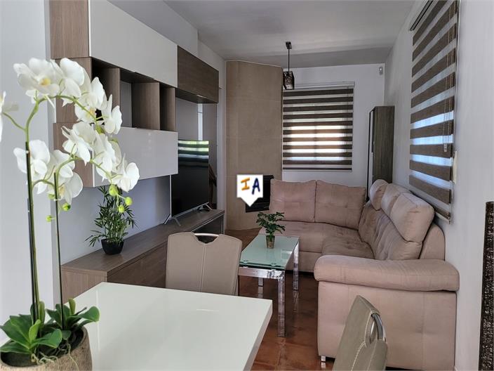 Image No.8-3 Bed House for sale