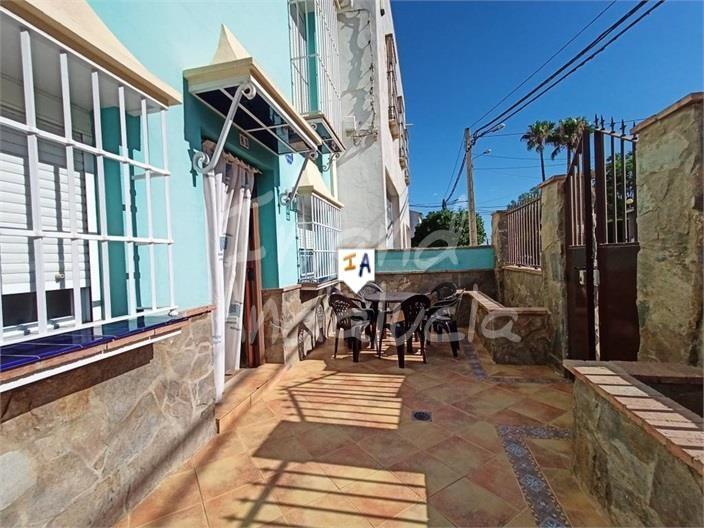 Image No.15-3 Bed House for sale