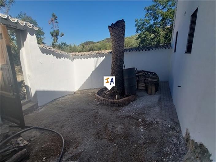 Image No.15-6 Bed Farmhouse for sale