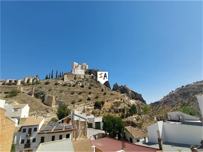 Image No.3-3 Bed House for sale