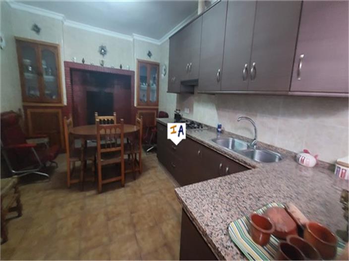 Image No.9-3 Bed House for sale