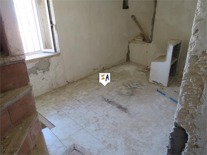 Image No.13-3 Bed House for sale