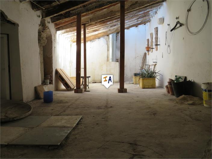 Image No.10-3 Bed House for sale