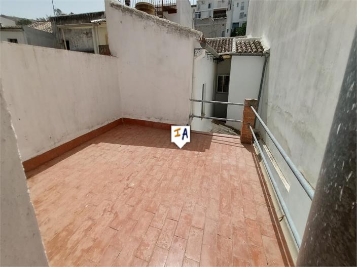 Image No.17-3 Bed House for sale