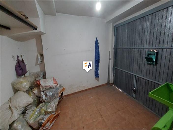 Image No.6-3 Bed House for sale