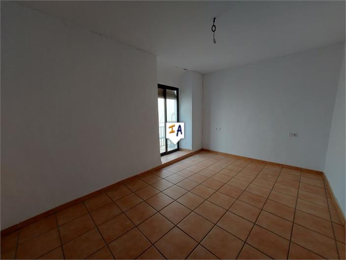 Image No.13-3 Bed House for sale