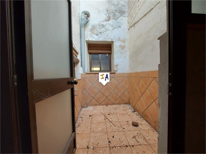 Image No.4-3 Bed House for sale