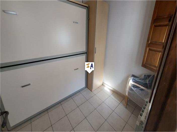 Image No.14-3 Bed House for sale