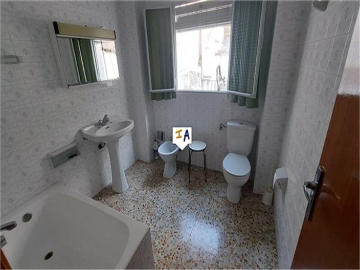 Image No.15-5 Bed House for sale