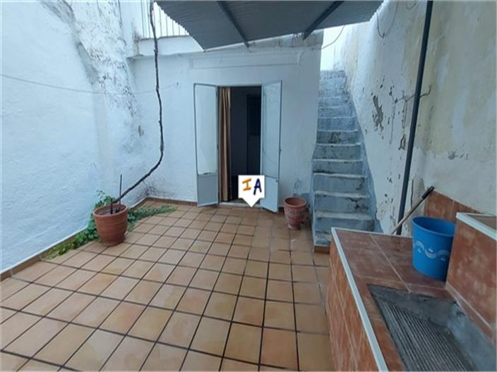 Image No.4-5 Bed House for sale