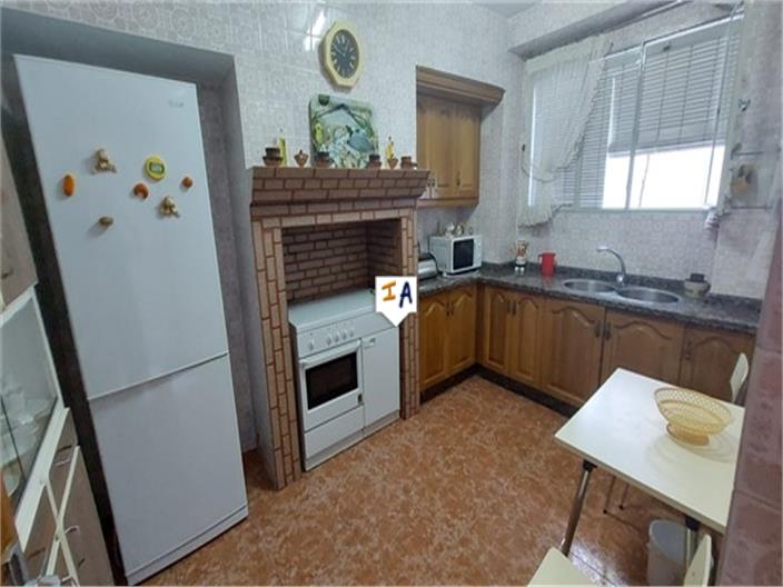 Image No.6-5 Bed House for sale