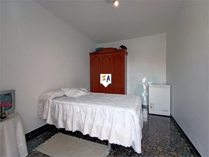 Image No.10-5 Bed House for sale