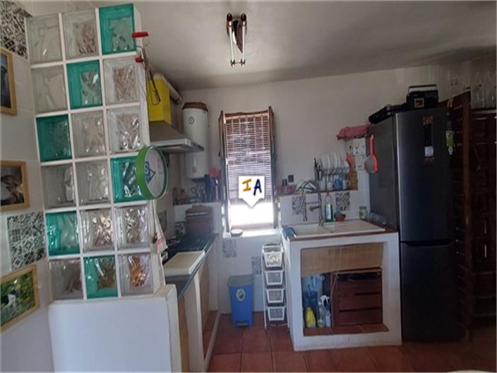 Image No.9-2 Bed House for sale