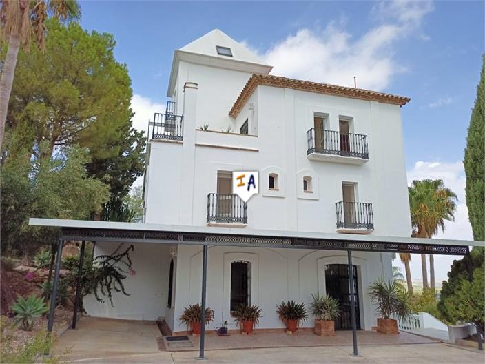 Image No.8-5 Bed Villa for sale