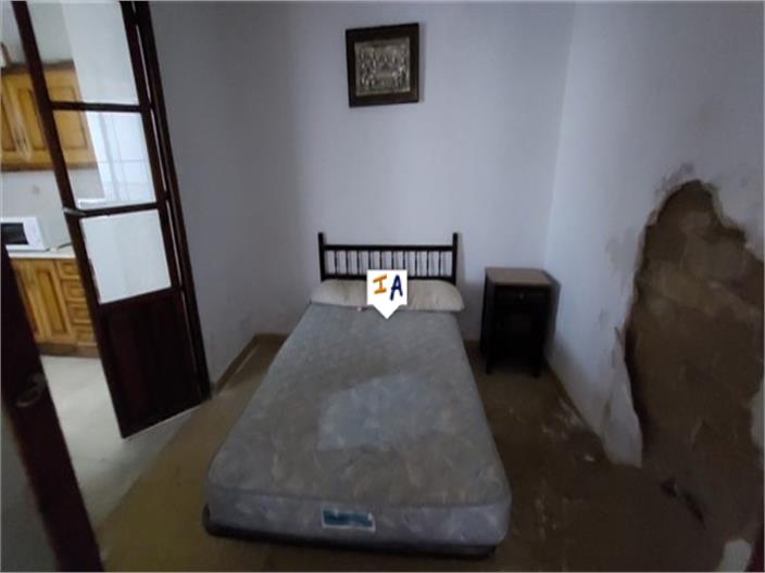 Image No.13-2 Bed House for sale