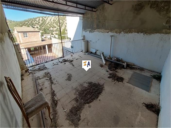 Image No.5-2 Bed House for sale