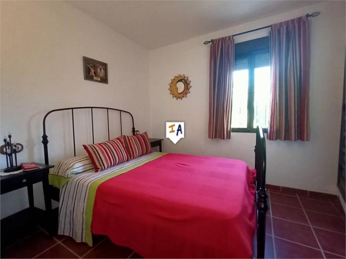 Image No.15-2 Bed Farmhouse for sale