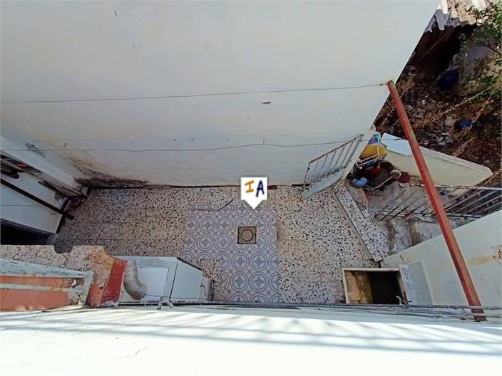 Image No.7-3 Bed House for sale