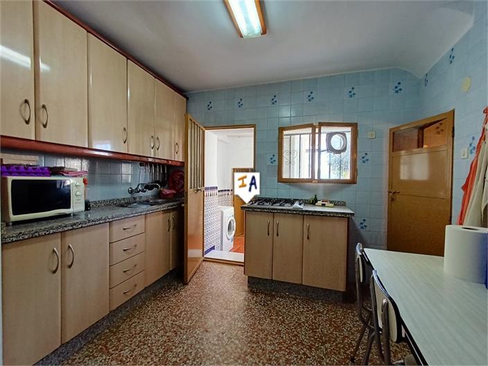 Image No.4-4 Bed House for sale