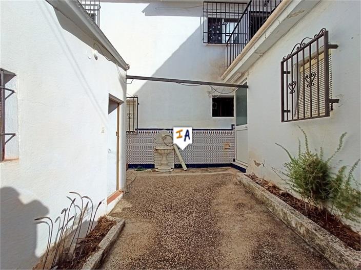 Image No.5-4 Bed House for sale