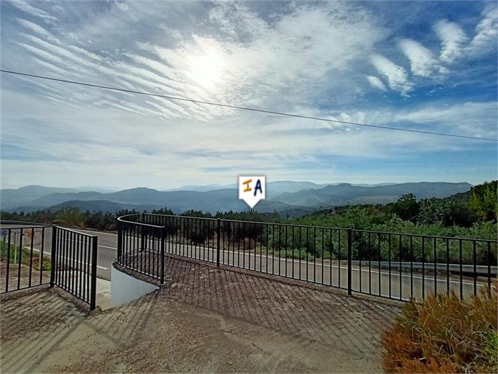 Image No.10-4 Bed House for sale