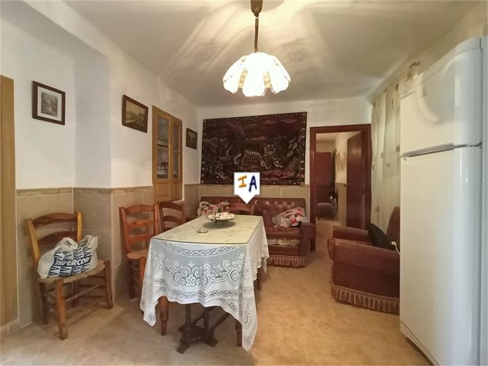 Image No.17-3 Bed House for sale