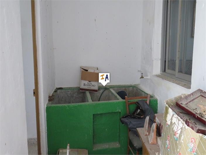 Image No.13-2 Bed House for sale