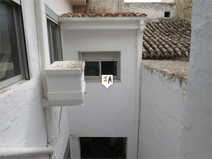 Image No.14-2 Bed House for sale