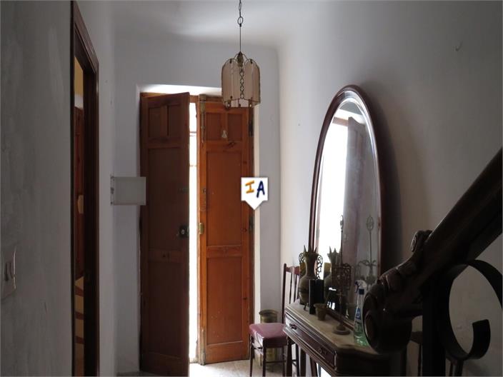 Image No.6-2 Bed House for sale