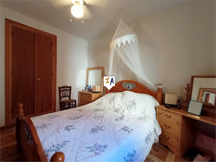 Image No.13-4 Bed House for sale