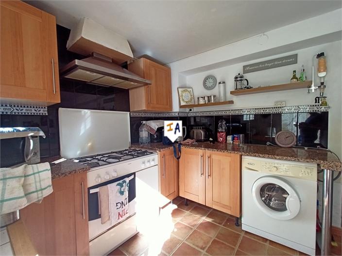 Image No.4-4 Bed House for sale