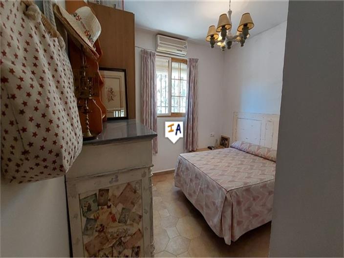 Image No.16-6 Bed Farmhouse for sale