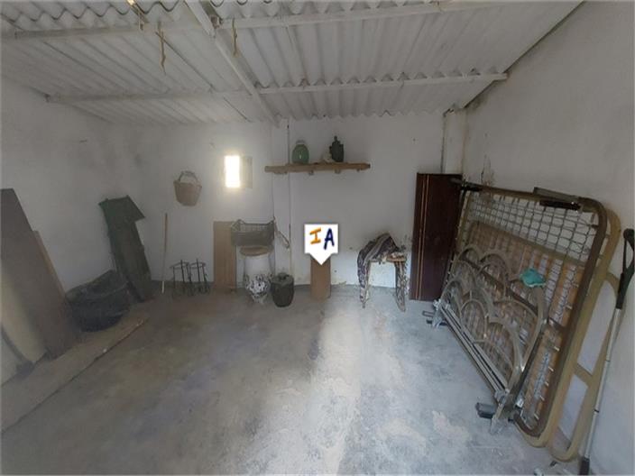 Image No.12-2 Bed House for sale