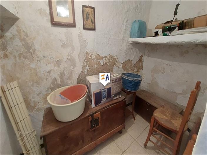 Image No.14-2 Bed House for sale