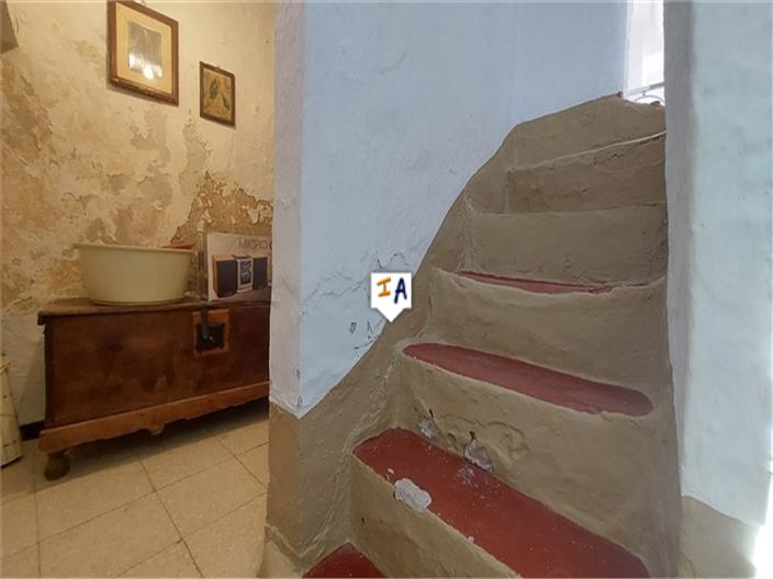 Image No.17-2 Bed House for sale