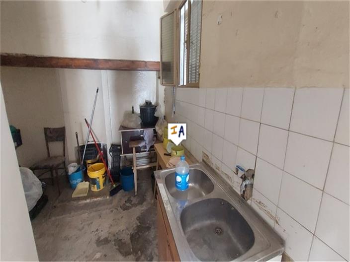 Image No.7-2 Bed House for sale