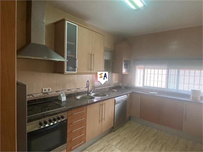 Image No.9-5 Bed House for sale