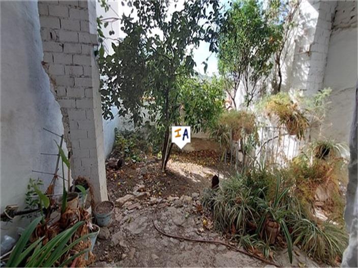 Image No.3-5 Bed House for sale