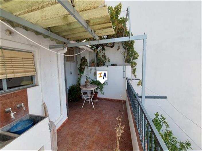 Image No.9-5 Bed House for sale