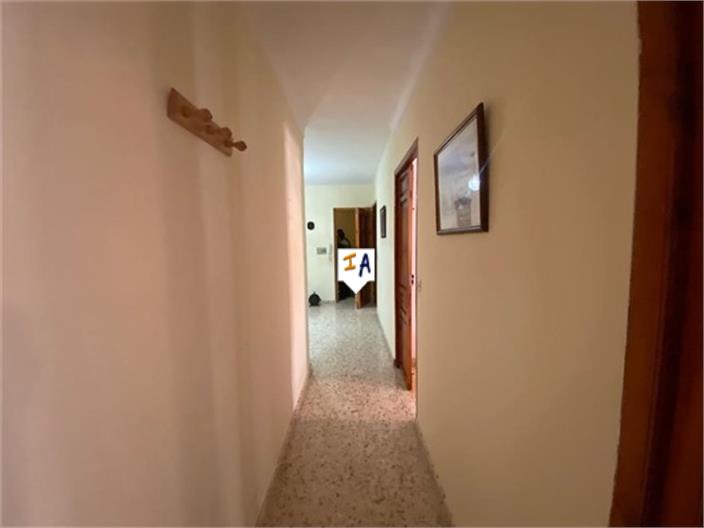 Image No.11-3 Bed Property for sale