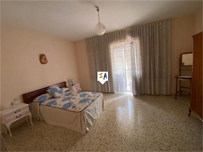 Image No.9-3 Bed Property for sale