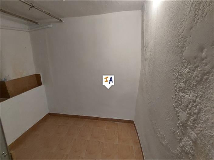 Image No.13-4 Bed House for sale