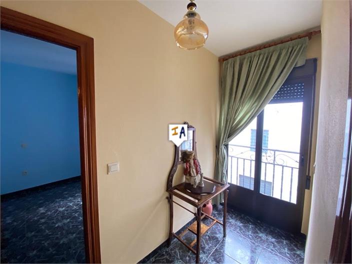 Image No.15-4 Bed House for sale