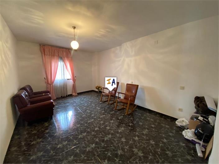 Image No.16-4 Bed House for sale