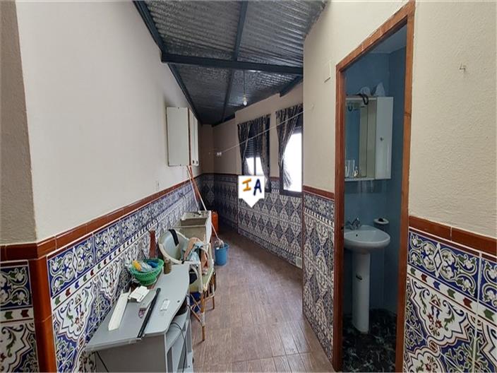 Image No.7-4 Bed House for sale