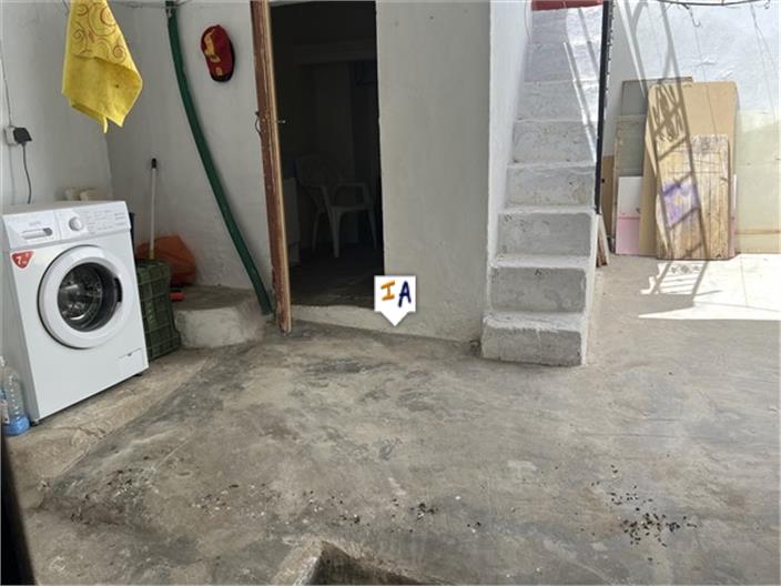 Image No.3-3 Bed House for sale